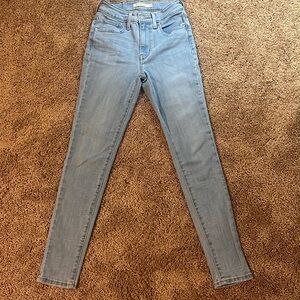 Levi’s 721 High rise skinny jeans